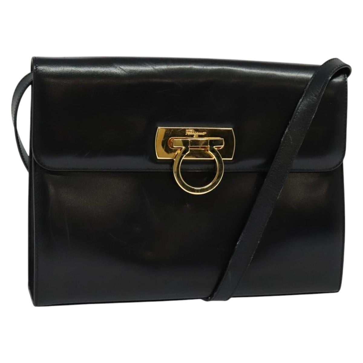 Salvatore Ferragamo Gancini Leather Black Leather Shoulder Bag Bag (Pre-Owned)
