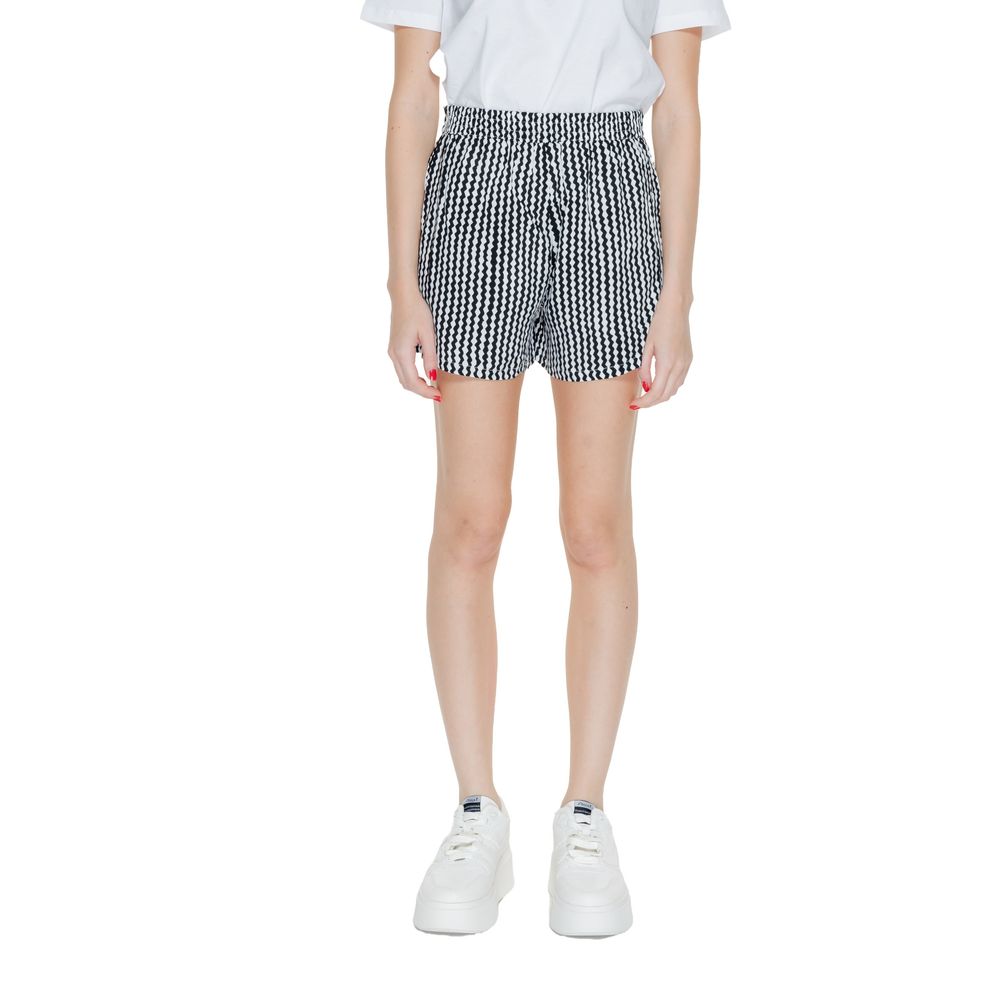 Only Black Viscose Women's Short