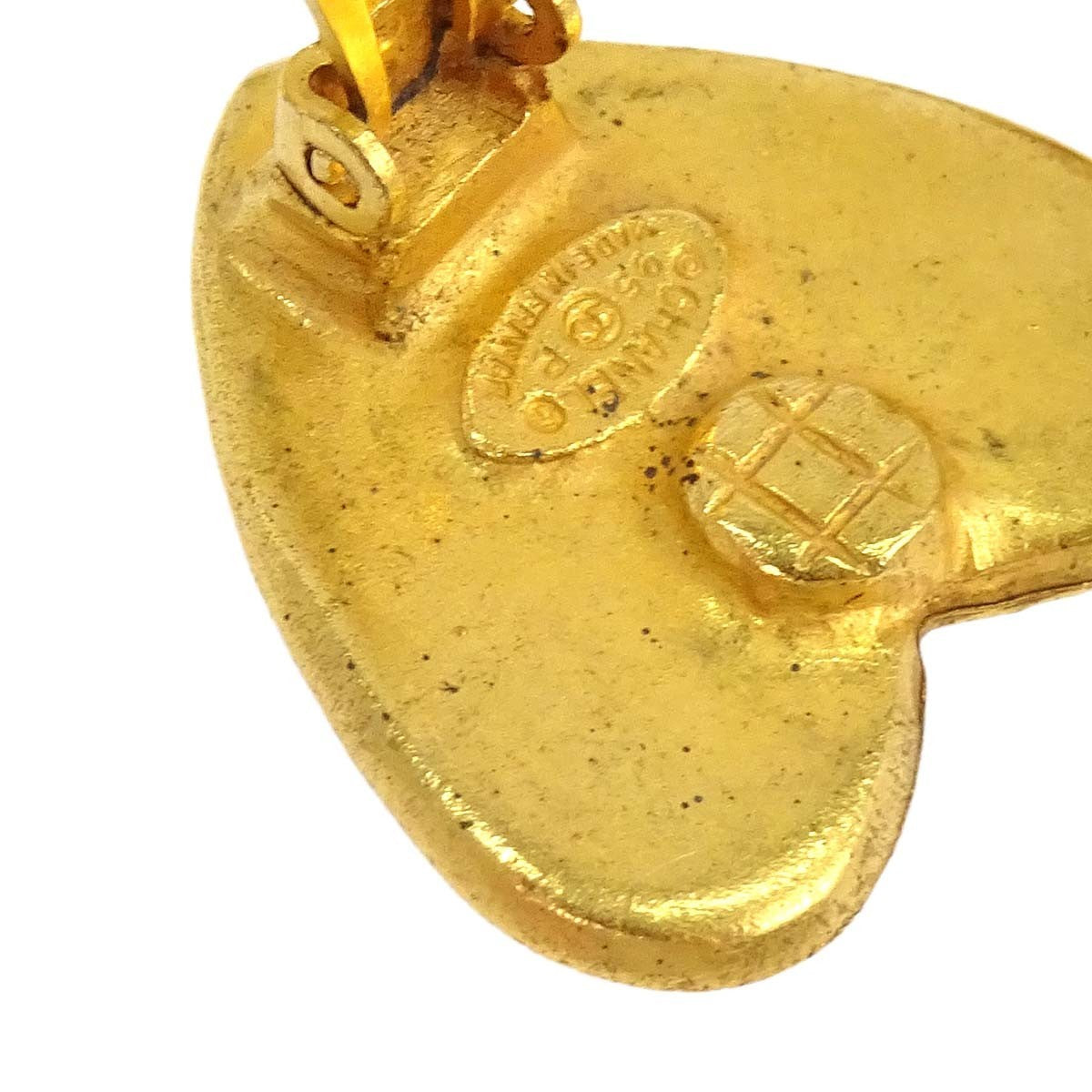 Chanel Cc Hearts Clip On Metal Gold Gold_Plated Earrings Jewelry (Pre-Owned)