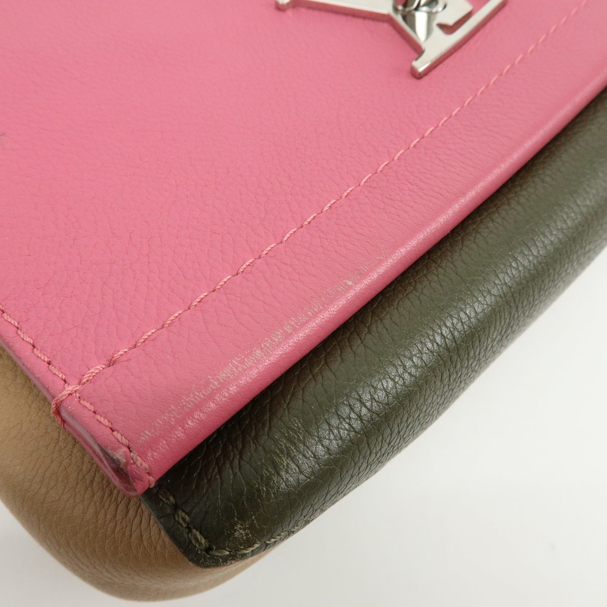 Louis Vuitton Lockme Ii Leather Pink Leather Shoulder Bag Bag (Pre-Owned)