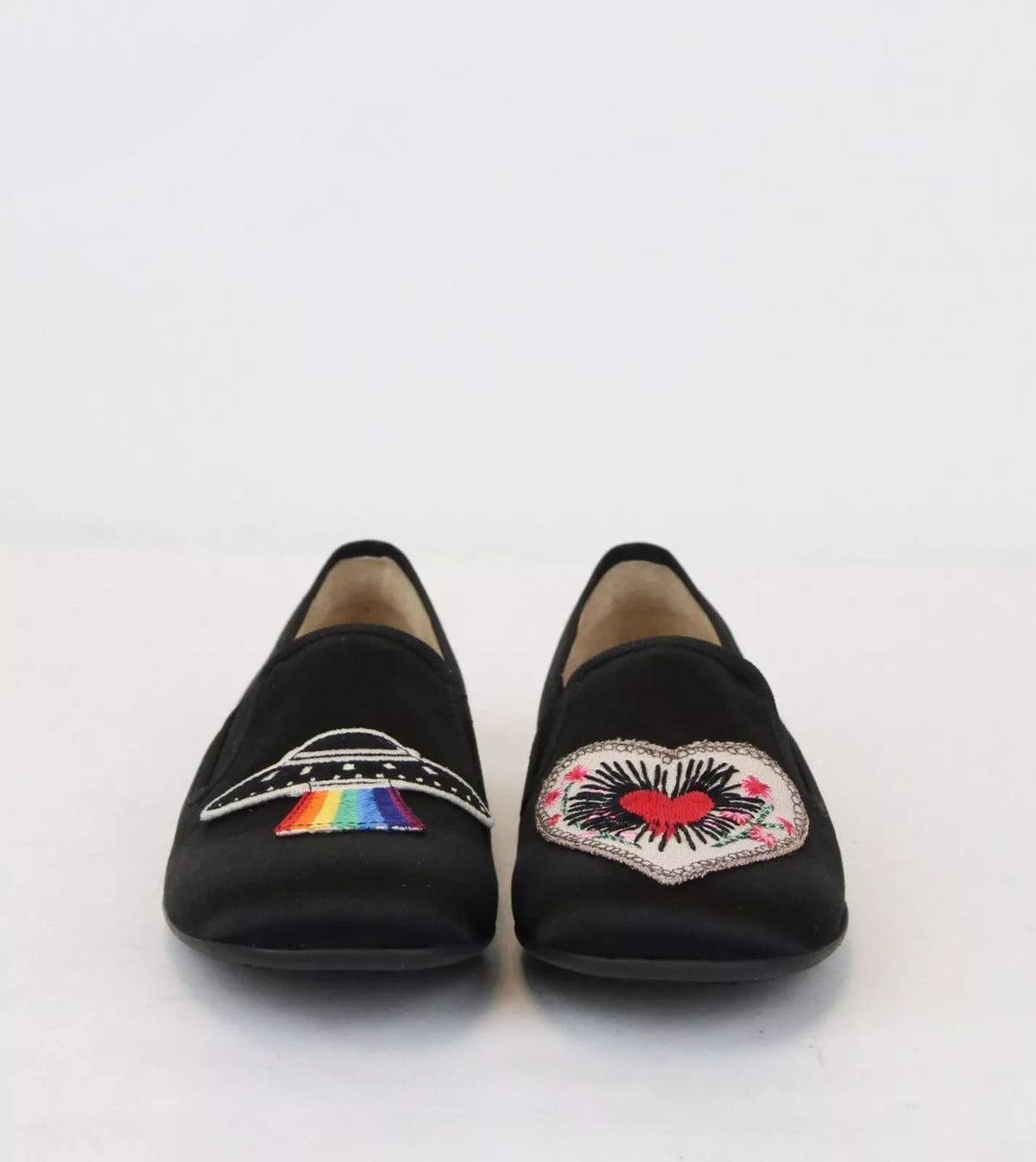 Gucci Unisex Children's Black Silk Flats w/Heart Icon 32/US .5 484976 1000