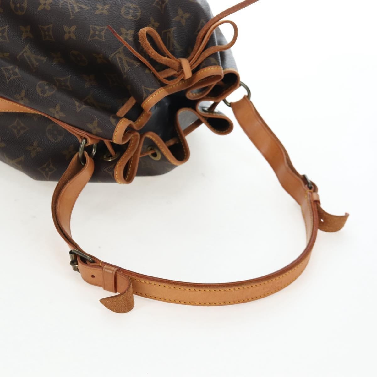Louis Vuitton Noé Canvas Brown Canvas Shoulder Bag Bag (Pre-Owned)