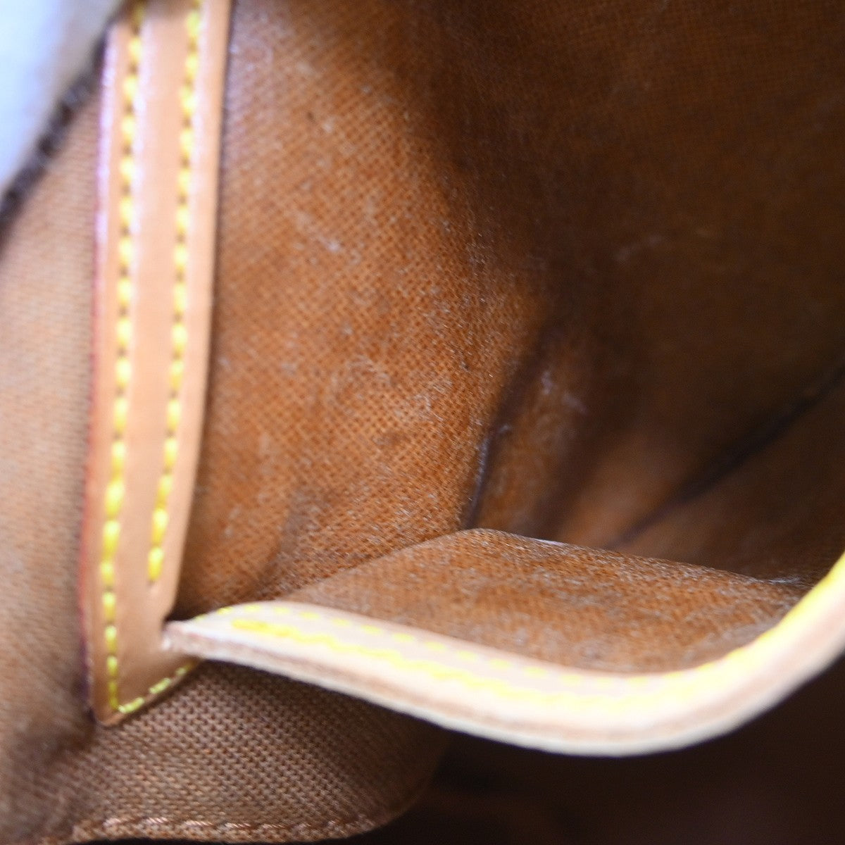 Louis Vuitton Speedy Monogram Canvas Brown Canvas Handbag (Pre-Owned)