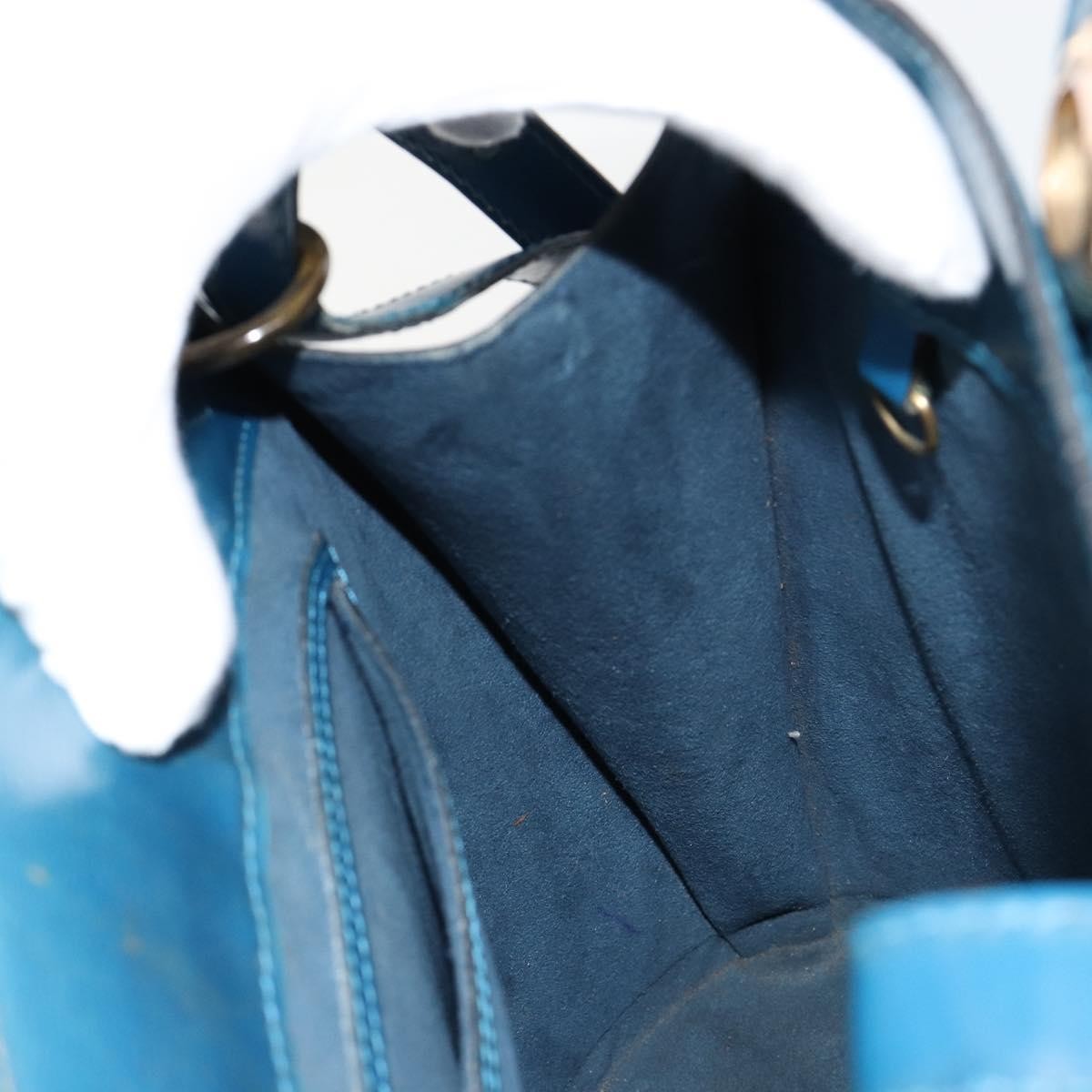 Louis Vuitton Cluny Epi Leather Blue Leather Shoulder Bag Bag (Pre-Owned)