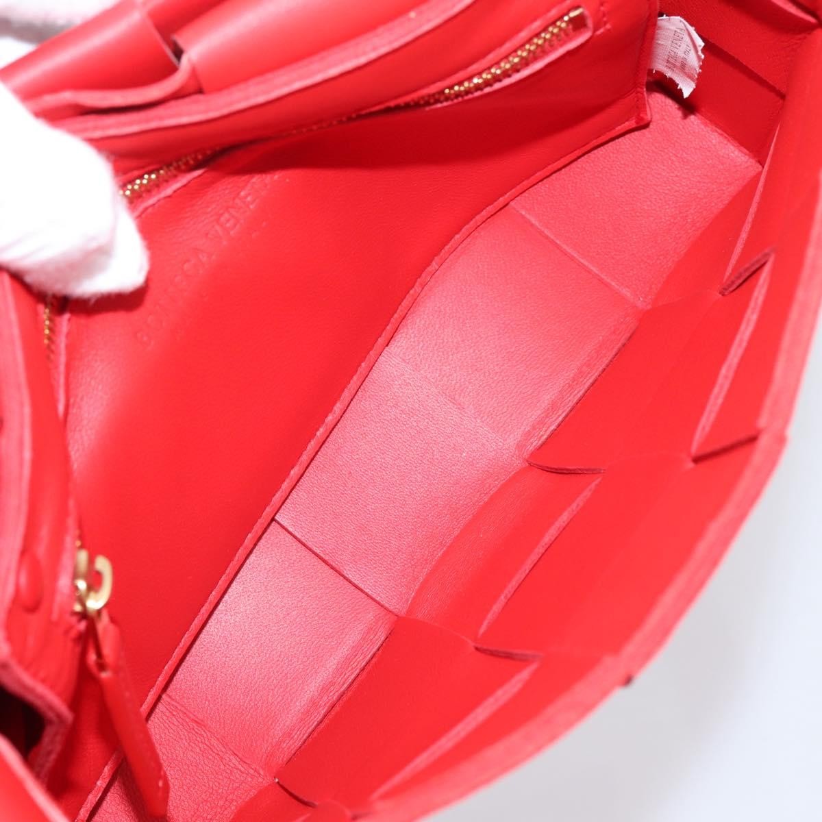 Bottega Veneta Cassette Maxi Intrecciato Leather Red Leather Crossbody Bag Bag (Pre-Owned)