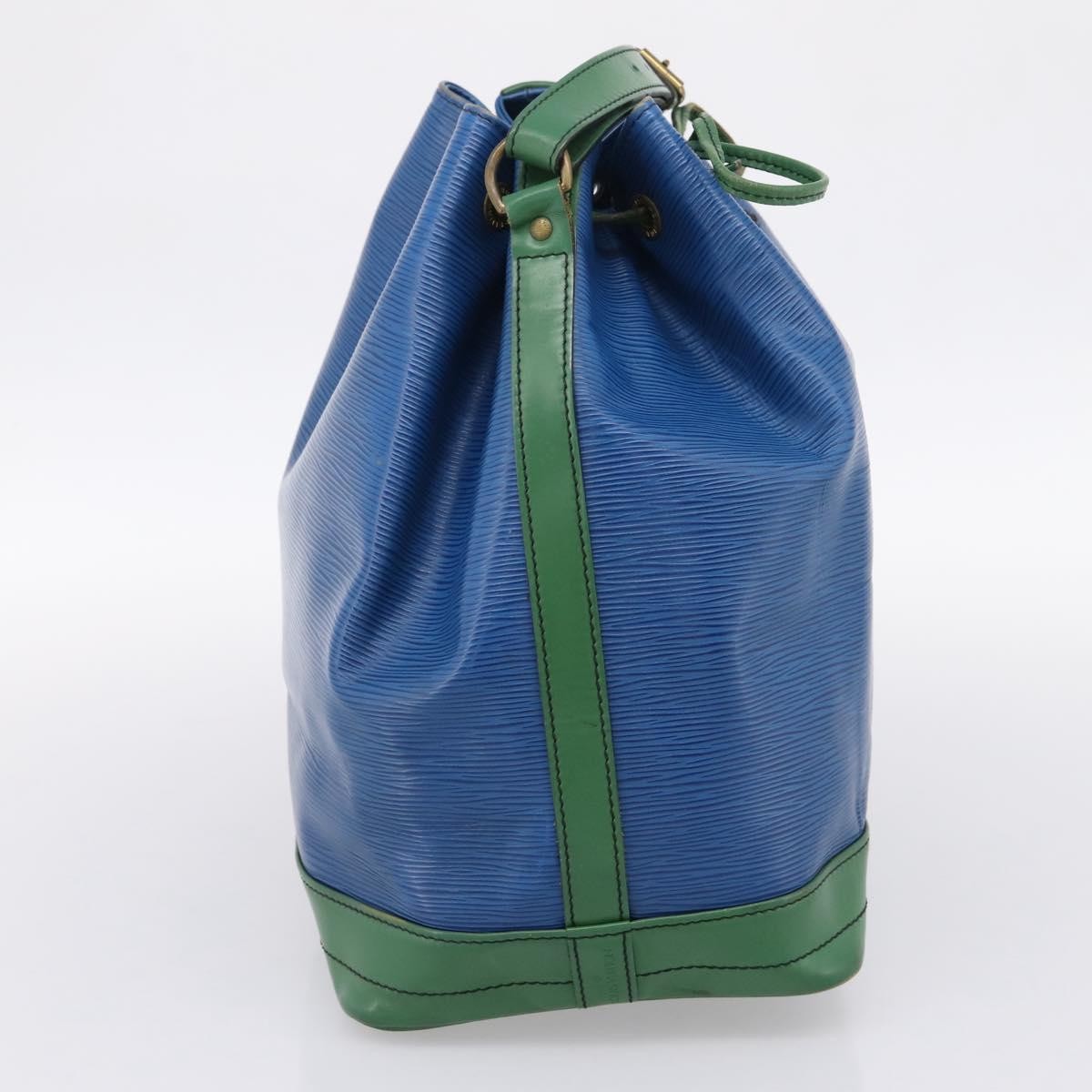 Louis Vuitton Bicolor Noe Epi Leather Blue Leather Handbag (Pre-Owned)