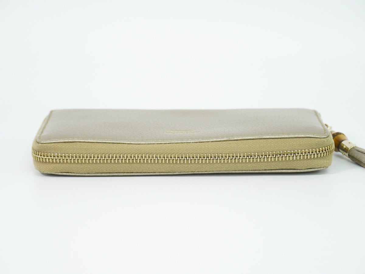 Gucci Bamboo Tassel Zip Leather Gold Leather Wallets Accessory (Pre-Owned)