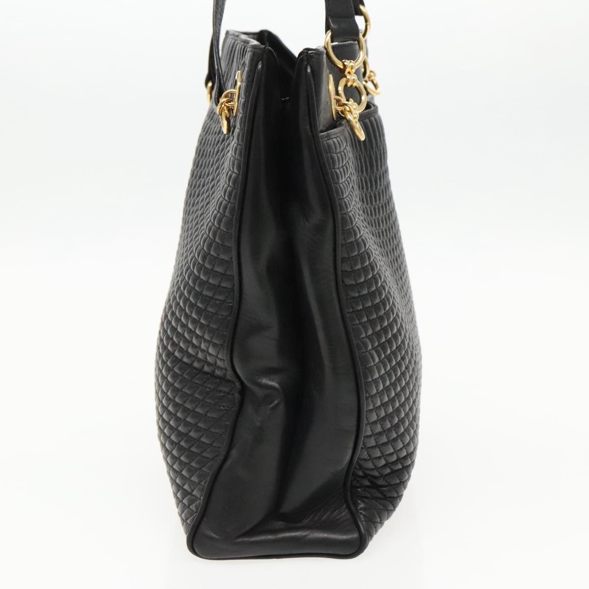 Bally Vintage Quilted Leather Black Leather Shoulder Bag Bag (Pre-Owned)