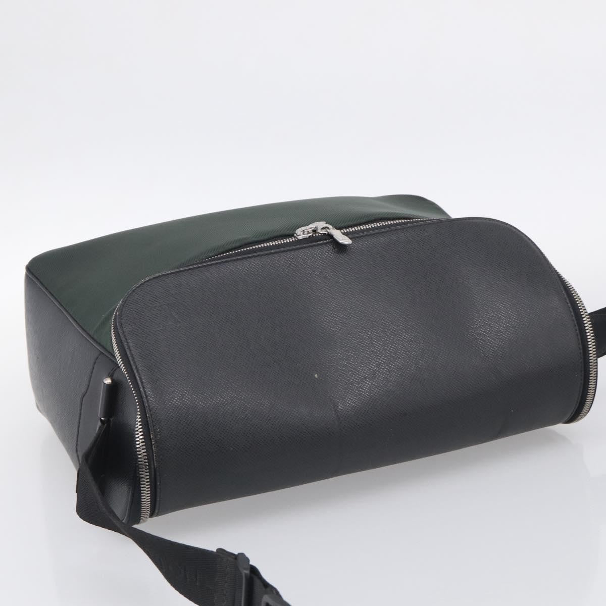 Louis Vuitton Taimyr Messenger Taiga Leather And Canvas Gray Leather Handbag (Pre-Owned)
