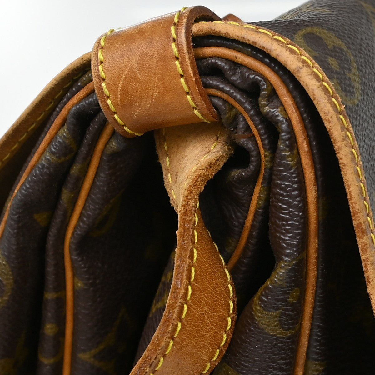 Louis Vuitton Saumur Monogram Canvas Brown Canvas Shoulder Bag Bag (Pre-Owned)