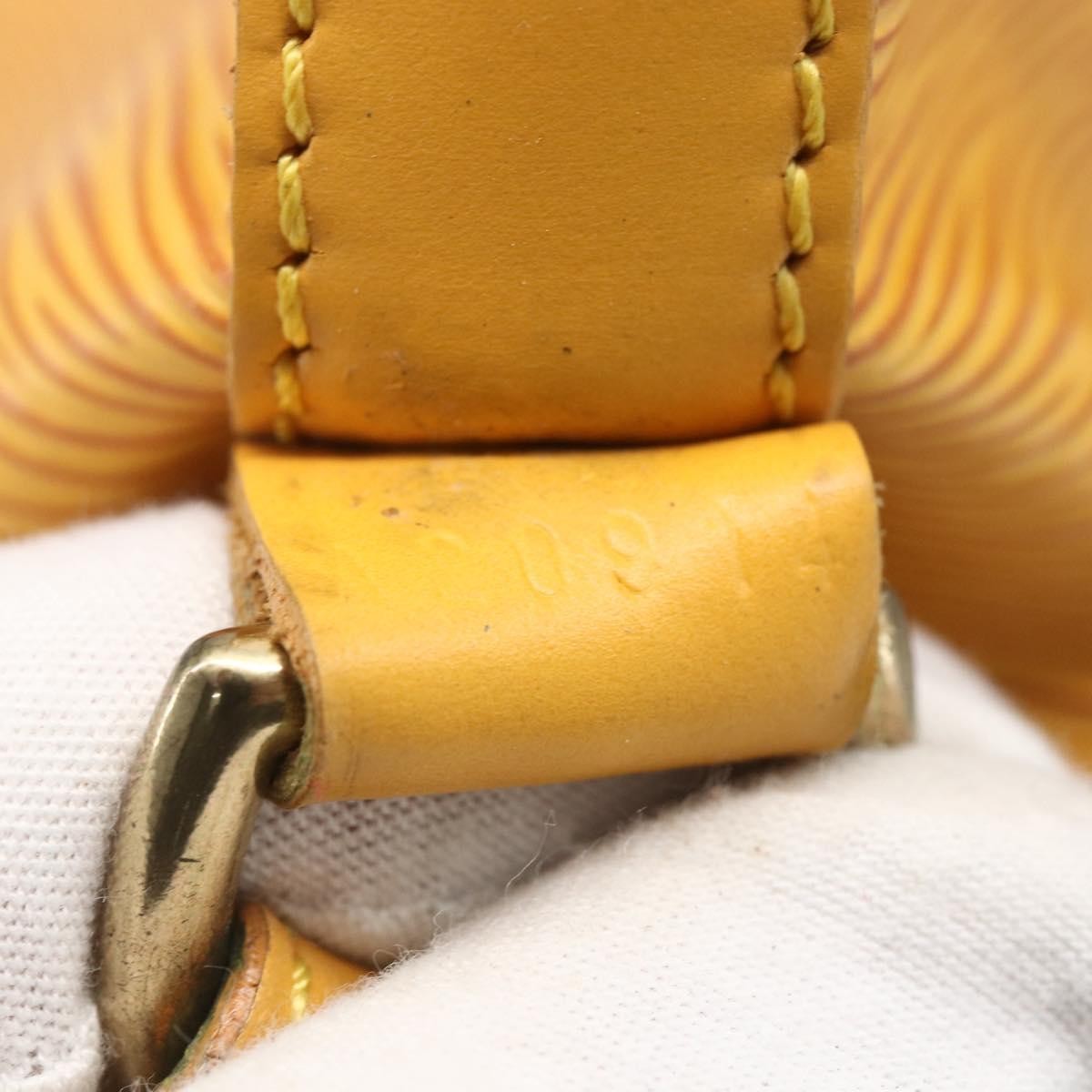 Louis Vuitton Petit Noe Epi Leather Yellow Leather Shoulder Bag Bag (Pre-Owned)