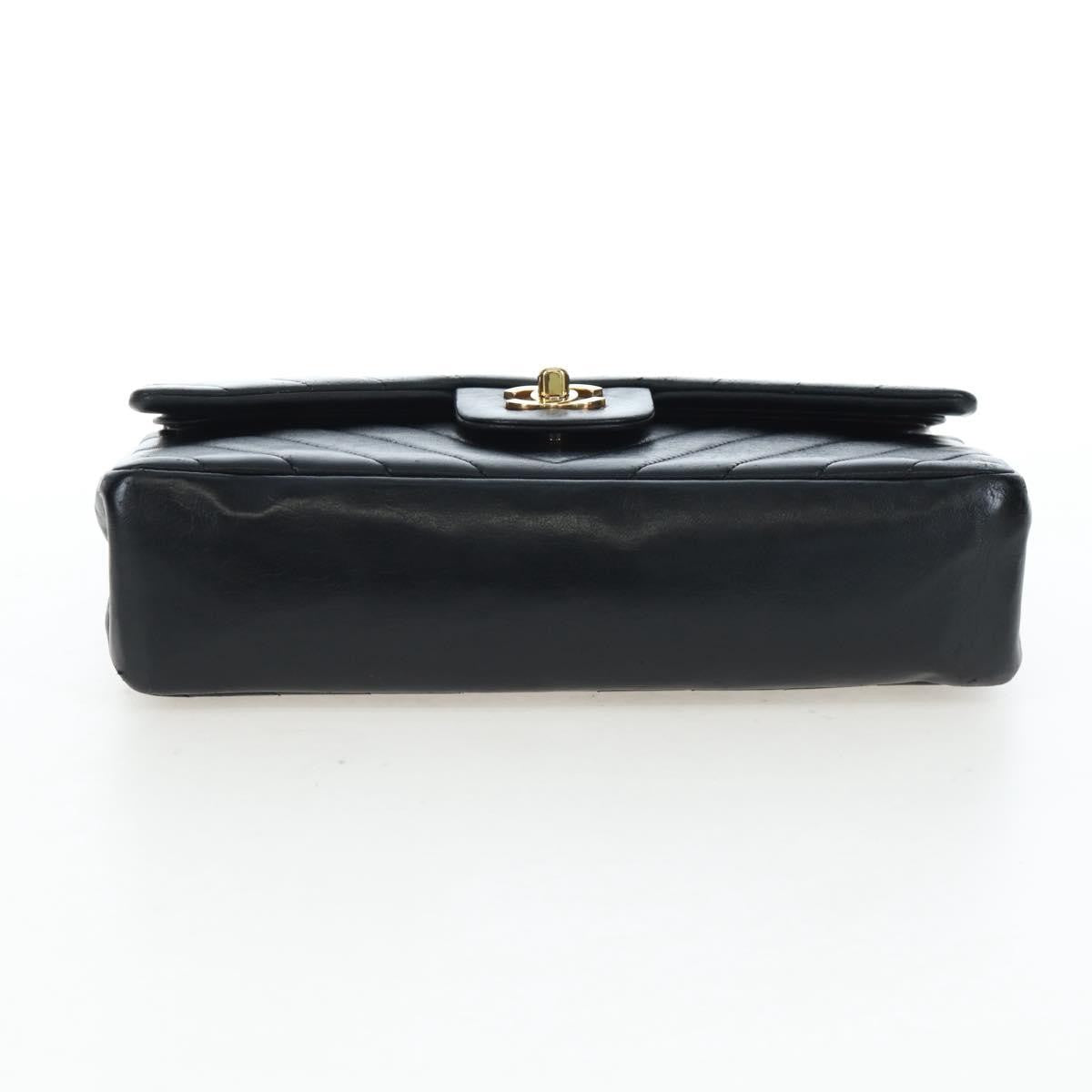 Chanel Double Stitch Full Flap Chevron Lambskin Black Leather Handbag (Pre-Owned)