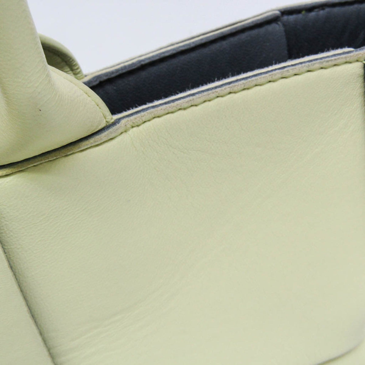 Bottega Veneta Arco Maxi Intrecciato Leather Green Leather Tote Bag Bag (Pre-Owned)