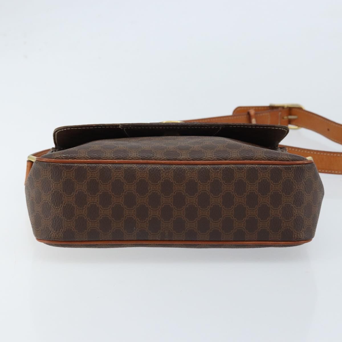 Celine Vintage Macadam Circle Logo Canvas And Leather Brown Canvas Shoulder Bag Bag (Pre-Owned)