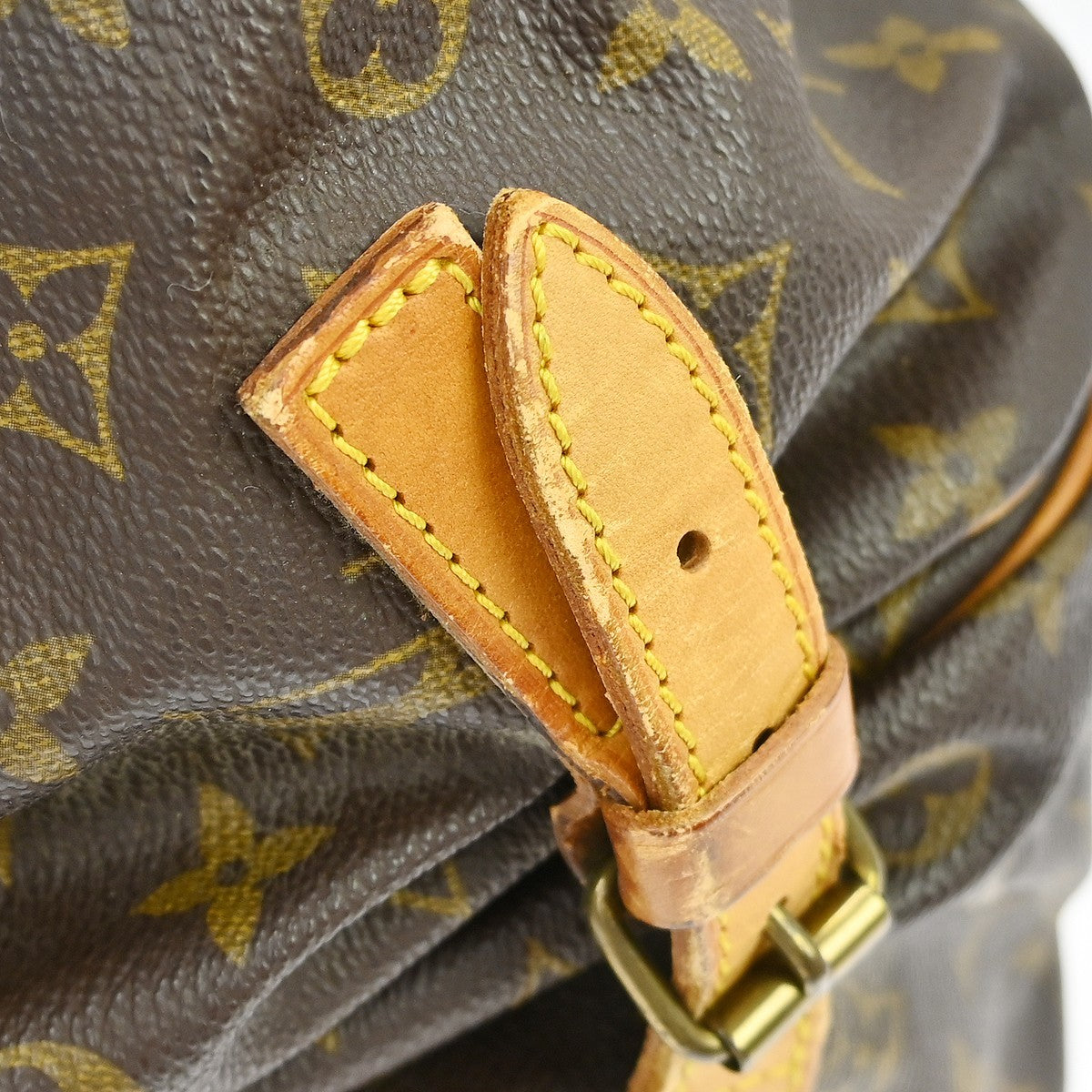 Louis Vuitton Saumur Monogram Canvas Brown Canvas Handbag (Pre-Owned)