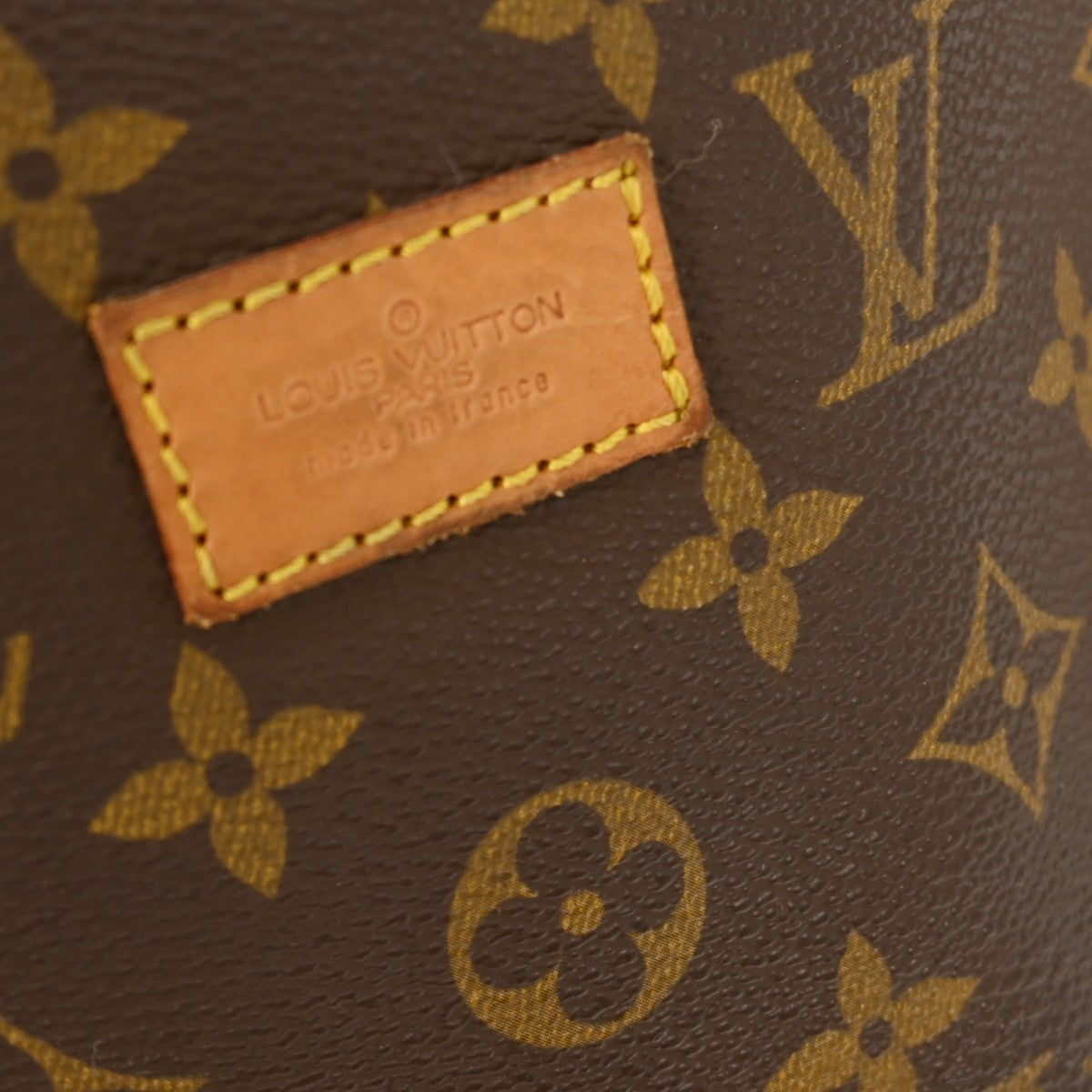 Louis Vuitton Saumur Monogram Canvas Brown Canvas Shoulder Bag Bag (Pre-Owned)