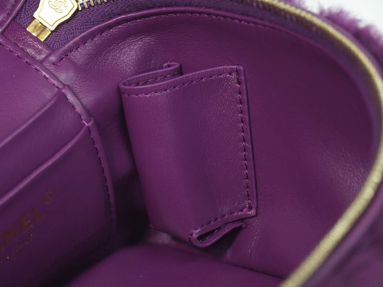 Chanel Coconing Top Handle Vanity Case With Chain Quilted Shearling Purple Faux_Fur Clutche & Pouche Bag (Pre-Owned)