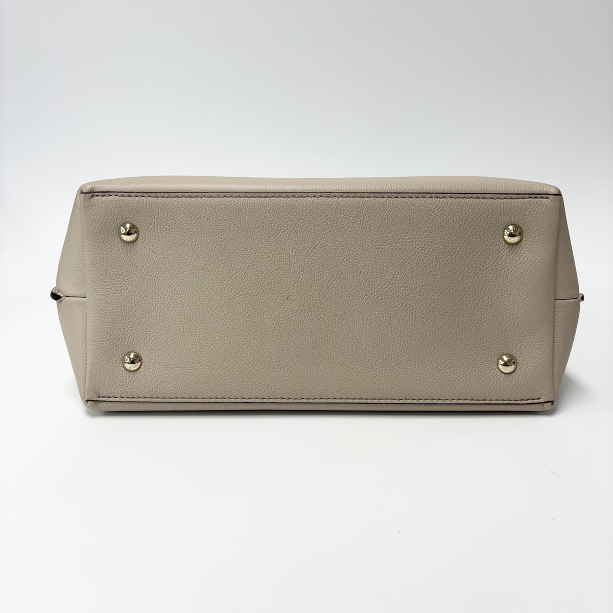 Louis Vuitton Lockme Ever Leather Beige Leather Handbag (Pre-Owned)