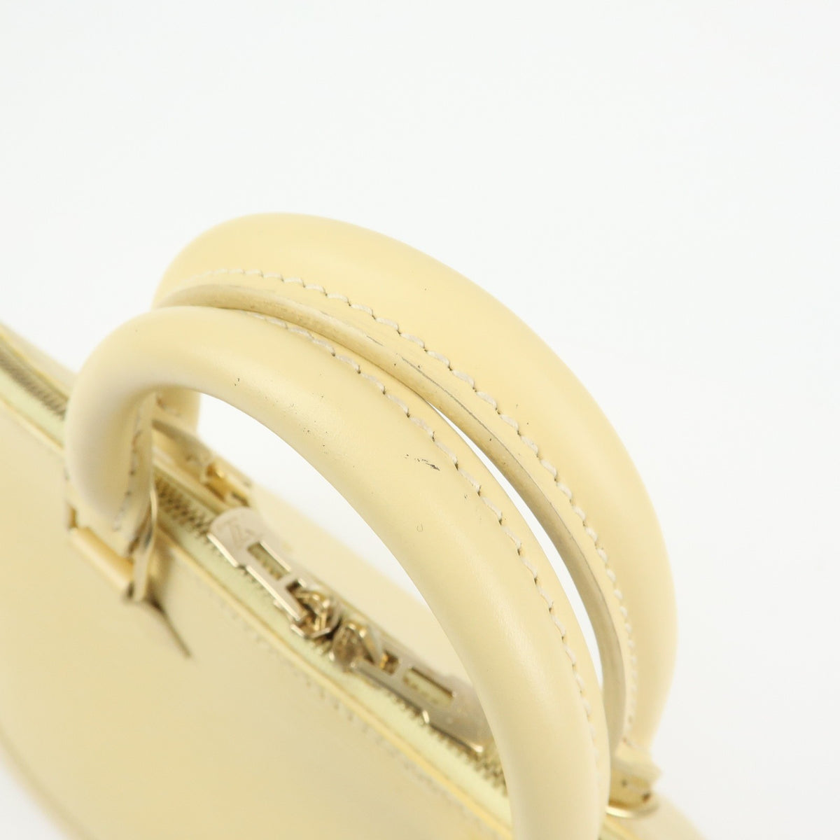 Louis Vuitton Alma Epi Leather Beige Leather Handbag (Pre-Owned)