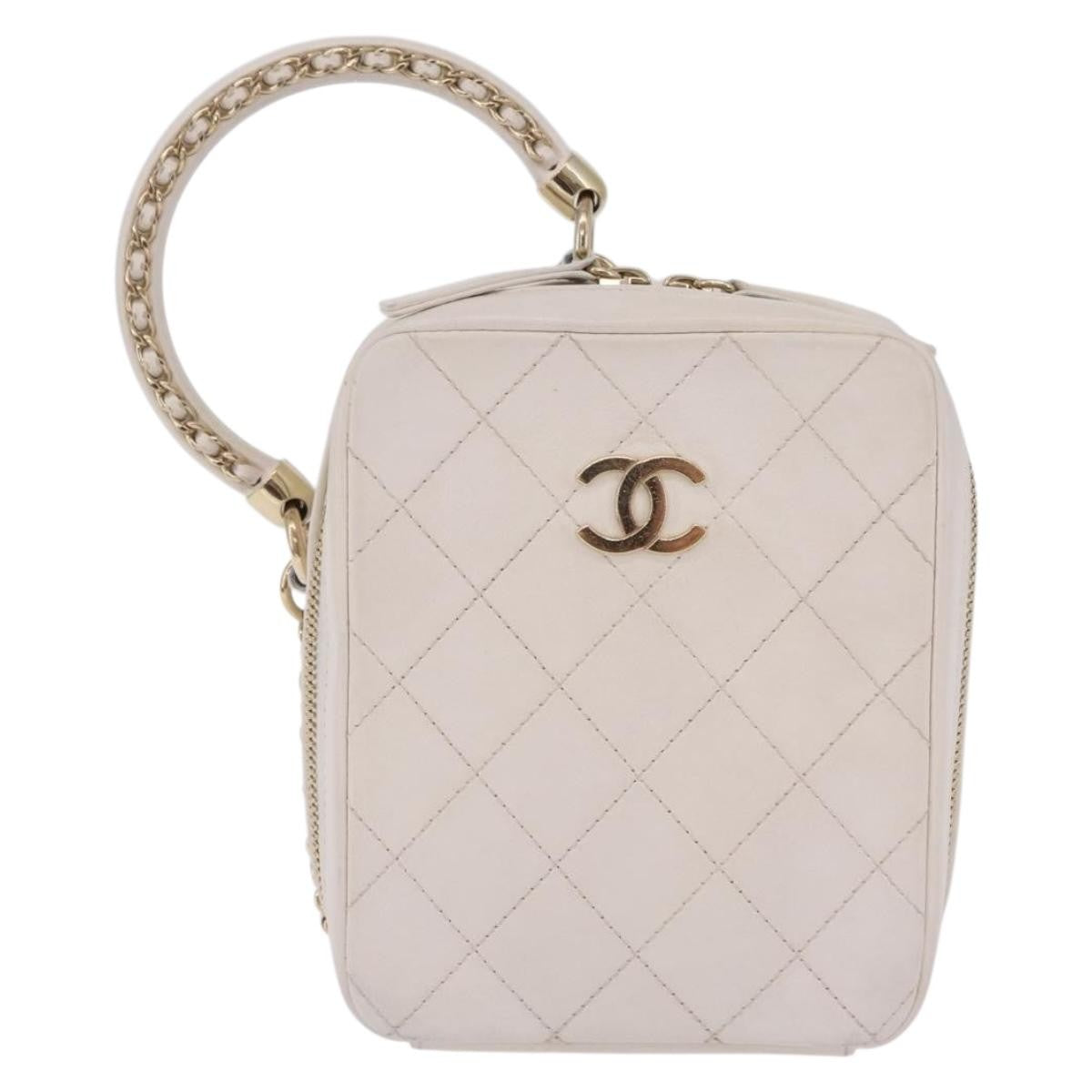Chanel Zip Around Phone Case With Chain Quilted Lambskin White Leather Crossbody Bag Bag (Pre-Owned)