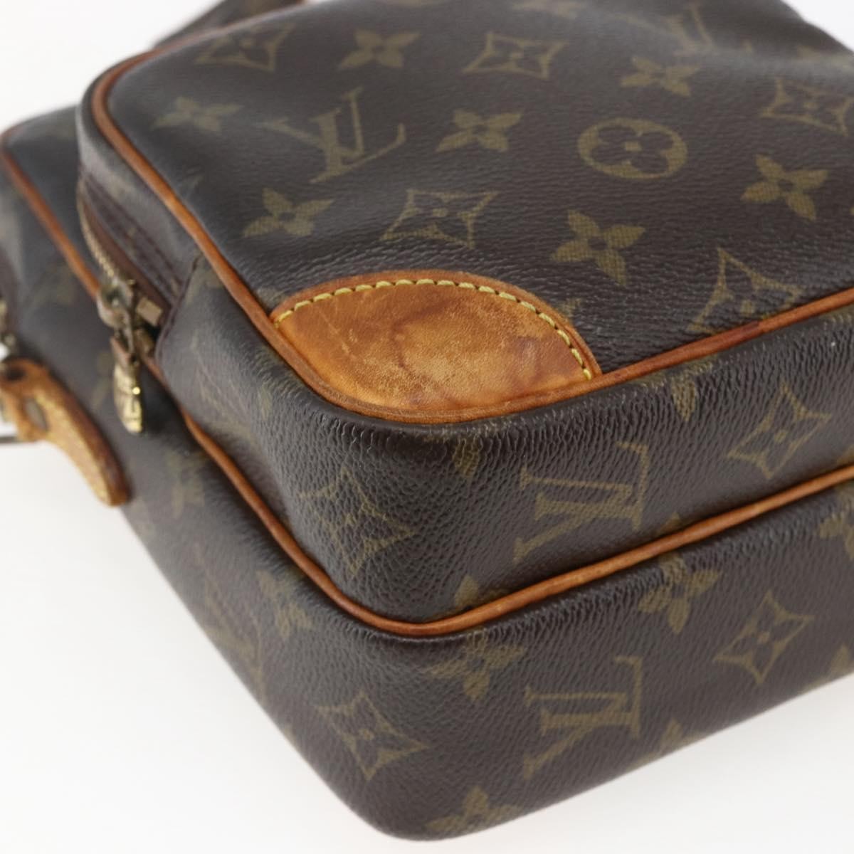 Louis Vuitton Amazone Monogram Canvas Brown Canvas Shoulder Bag Bag (Pre-Owned)