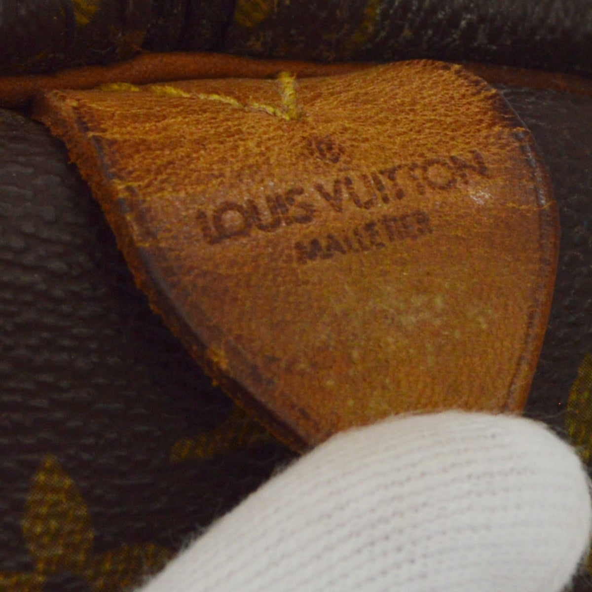 Louis Vuitton Keepall Monogram Brown Canvas Travel Bag Bag (Pre-Owned)