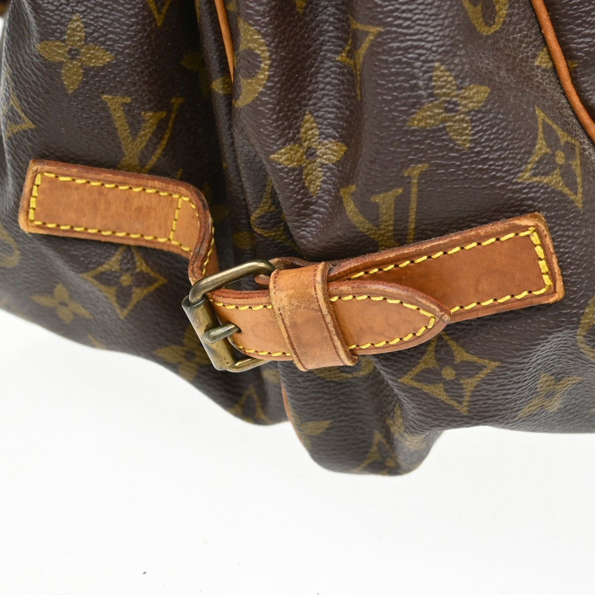 Louis Vuitton Saumur Monogram Canvas Brown Canvas Shoulder Bag Bag (Pre-Owned)
