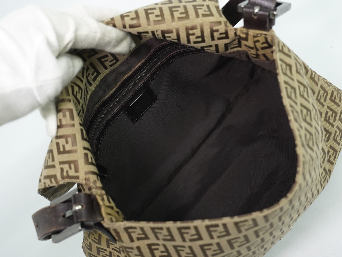 Fendi Zucchino Canvas Mamma Baguette Canvas Brown Canvas Shoulder Bag Bag (Pre-Owned)
