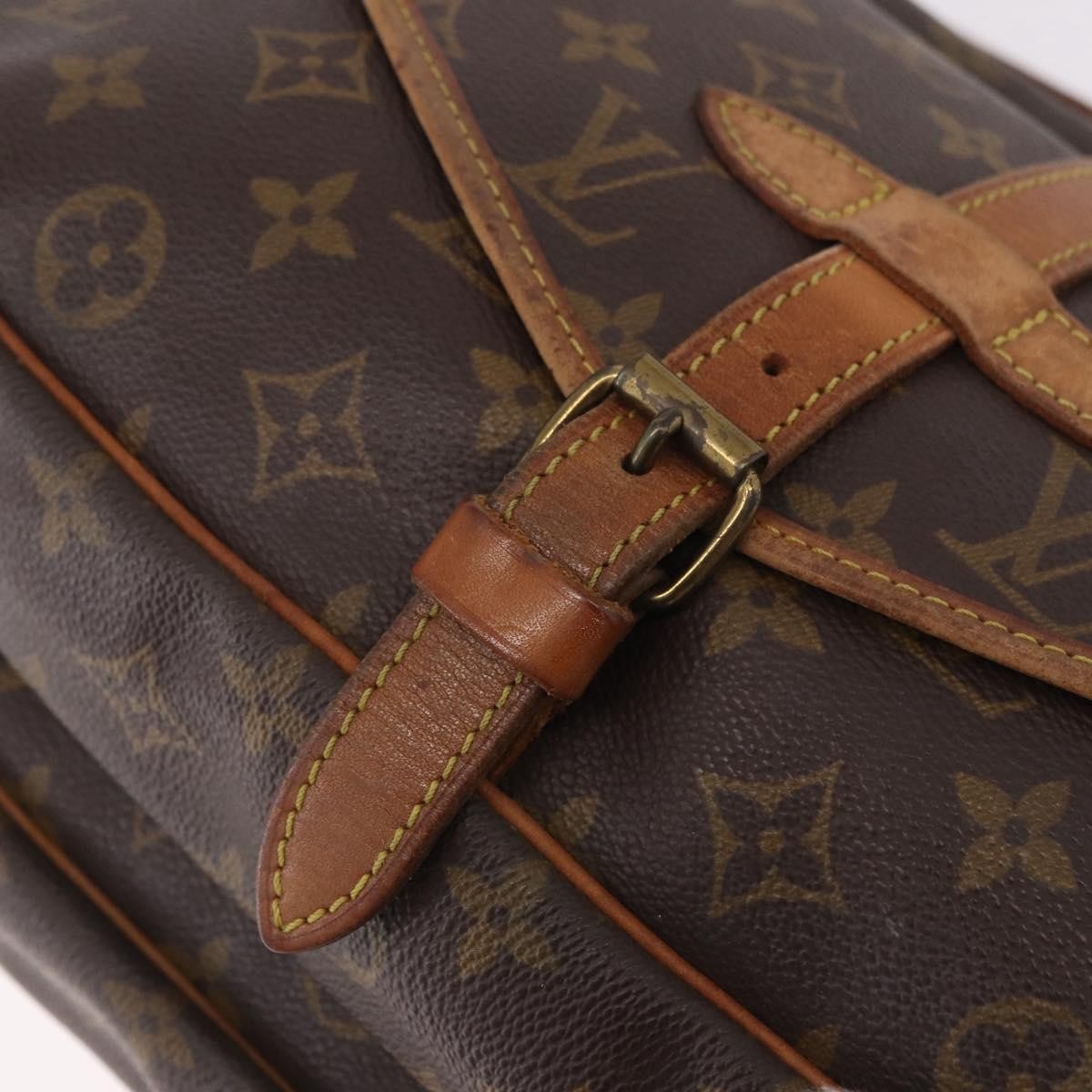 Louis Vuitton Saumur Monogram Canvas Brown Canvas Shoulder Bag Bag (Pre-Owned)