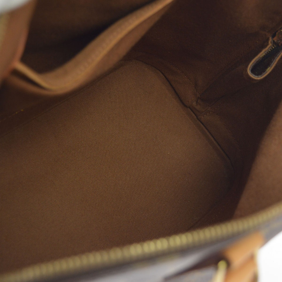 Louis Vuitton Alma Monogram Canvas Brown Canvas Handbag (Pre-Owned)