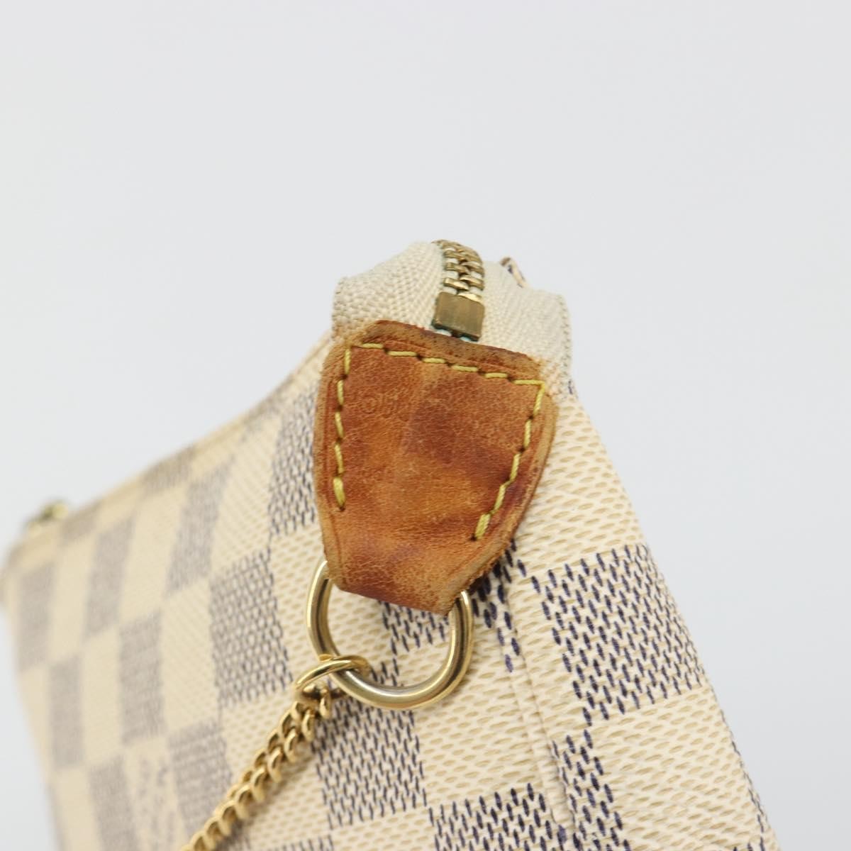 Louis Vuitton Mini Pochette Accessoires Damier Canvas Beige Canvas Clutche & Pouche Bag (Pre-Owned)