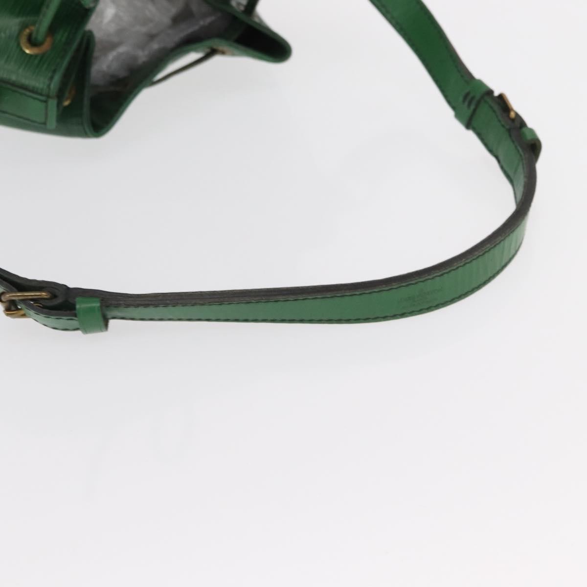 Louis Vuitton Noe Epi Leather Green Leather Shoulder Bag Bag (Pre-Owned)