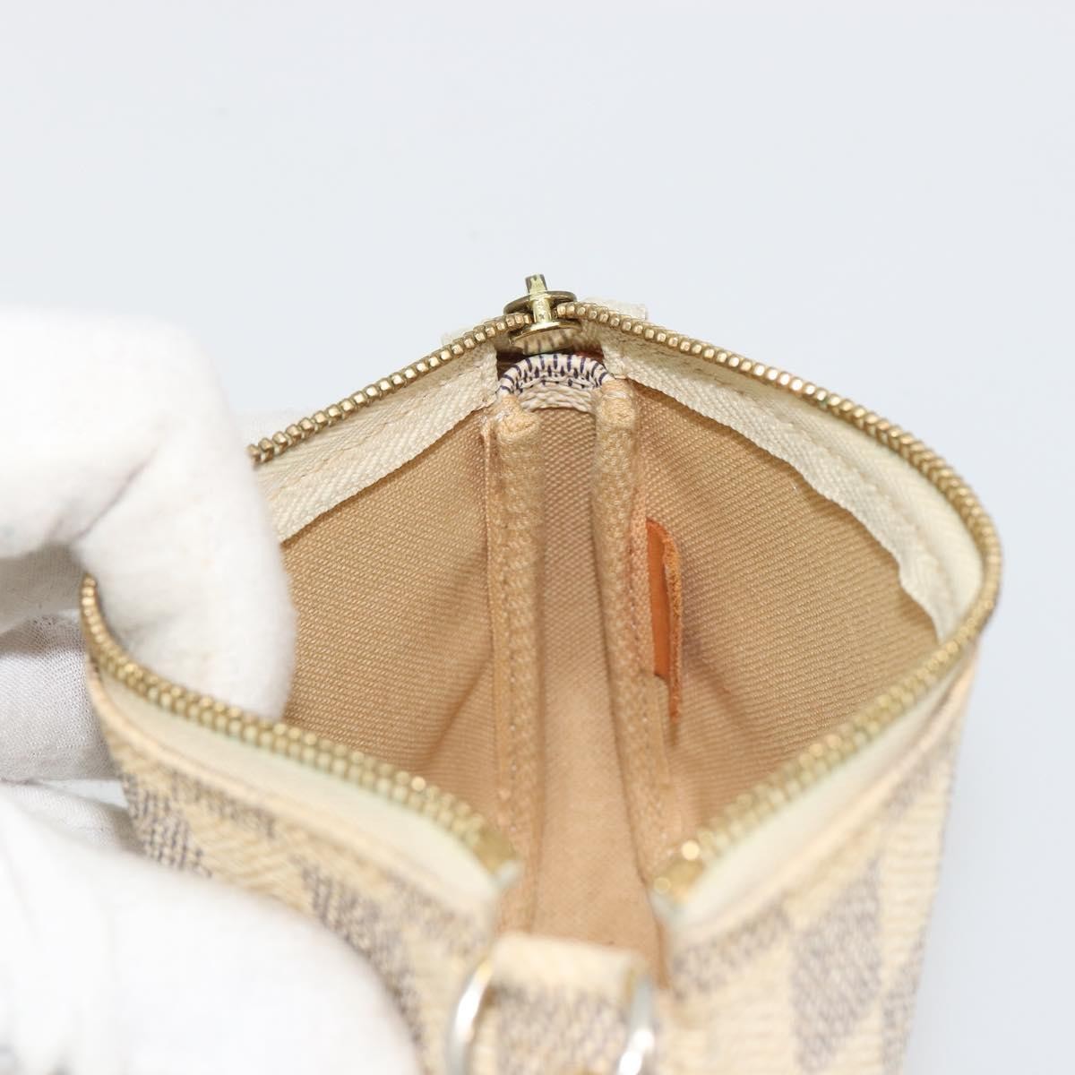 Louis Vuitton Mini Pochette Accessoires Damier Canvas Beige Canvas Clutche & Pouche Bag (Pre-Owned)