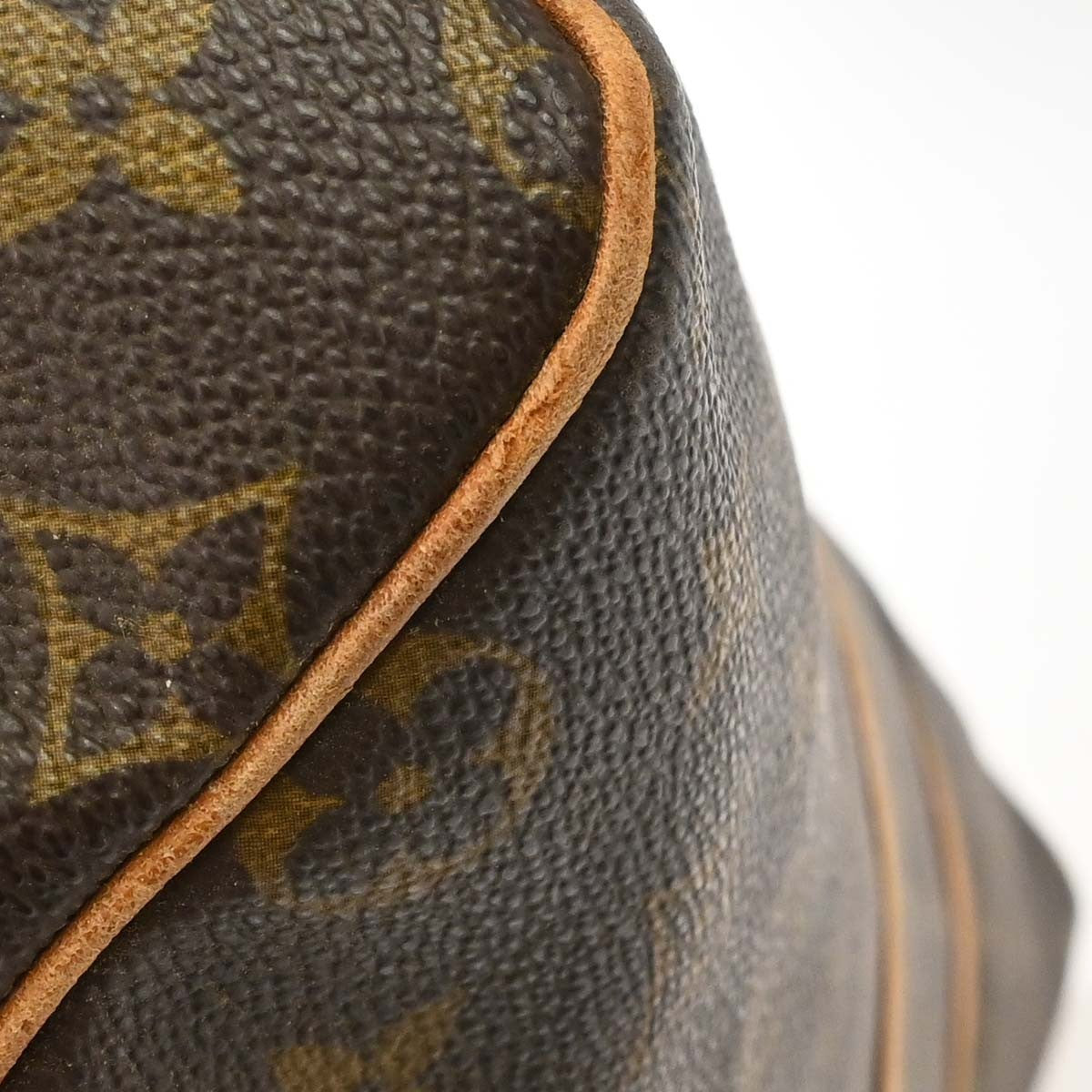 Louis Vuitton Keepall Monogram Canvas Brown Canvas Travel Bag Bag (Pre-Owned)