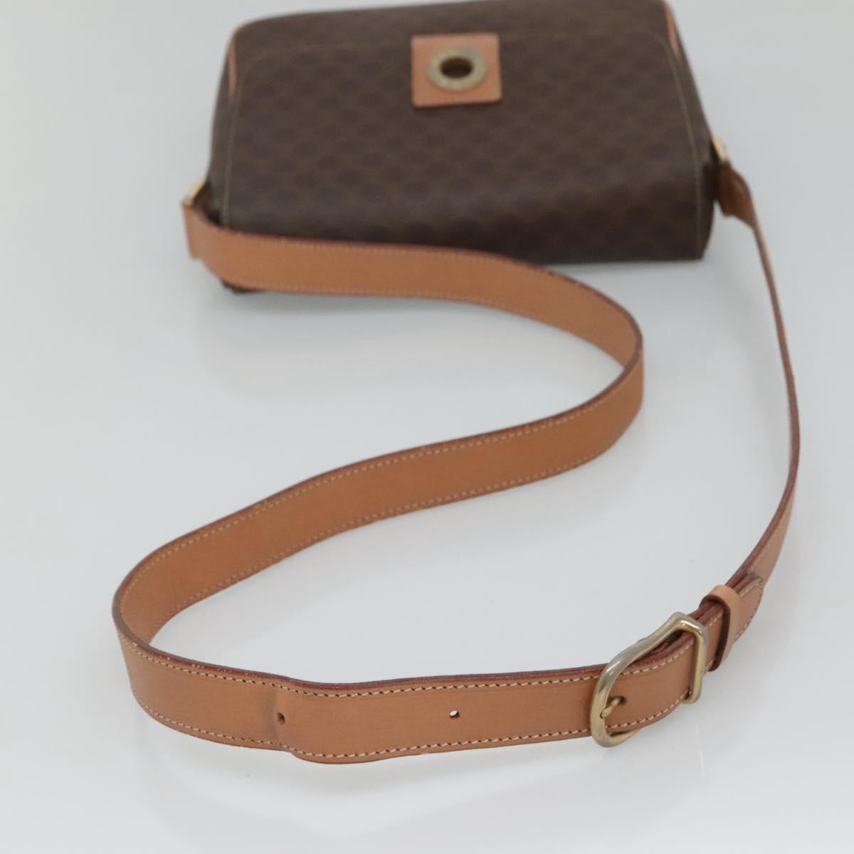 Celine Vintage Macadam Circle Logo Canvas And Leather Brown Canvas Shoulder Bag Bag (Pre-Owned)