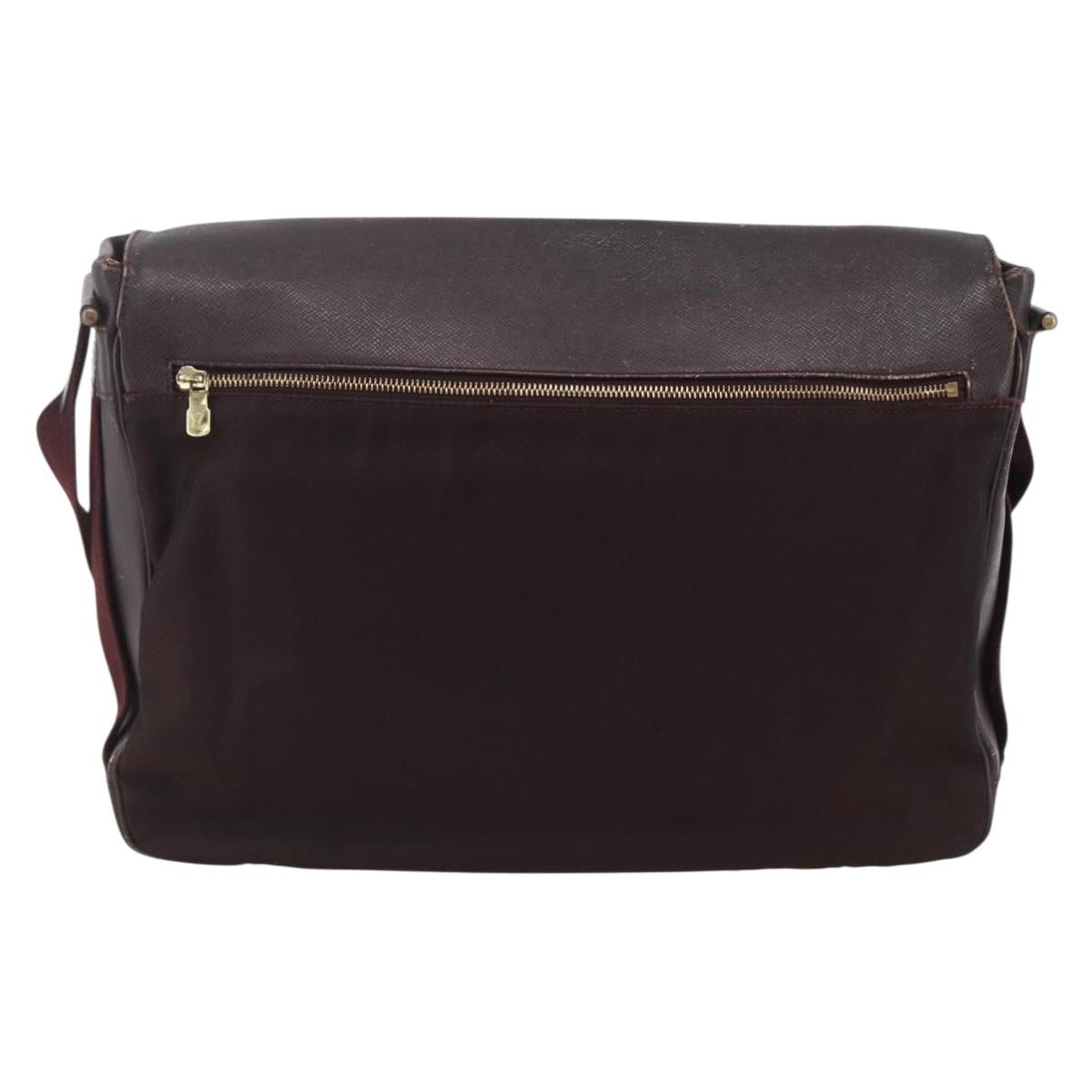 Louis Vuitton Dersou Taiga Leather And Canvas Brown Leather Shoulder Bag Bag (Pre-Owned)