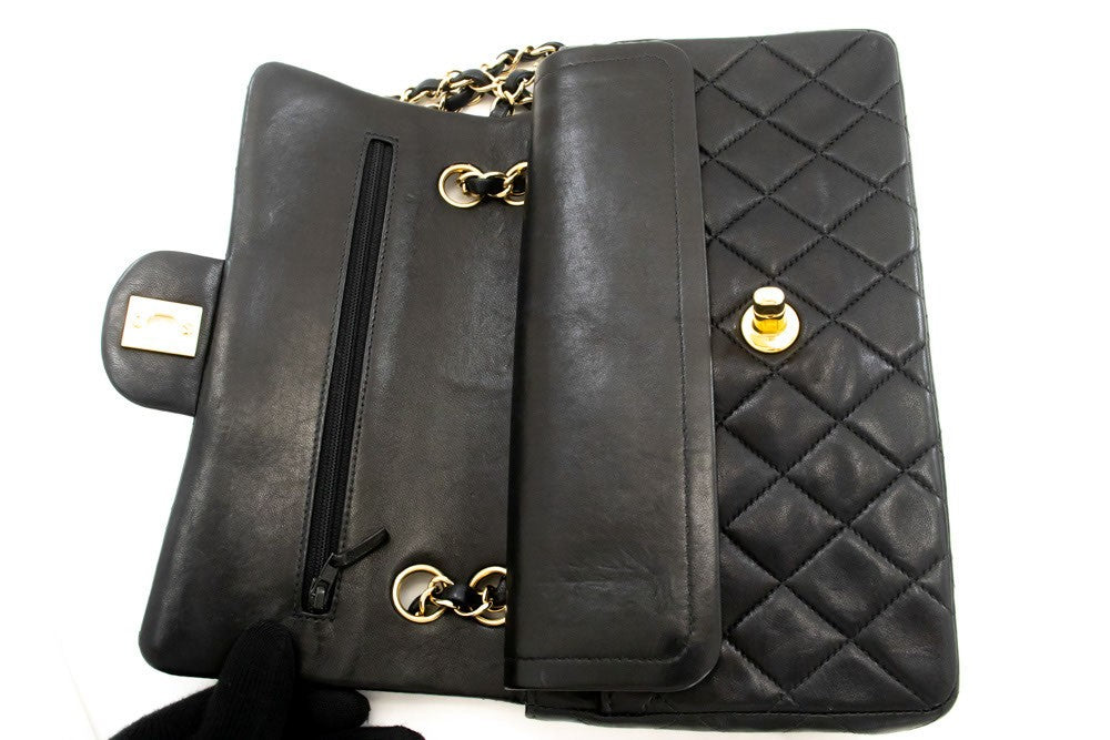 Chanel Classic Flap Lambskin Black Leather Crossbody Bag Bag (Pre-Owned)