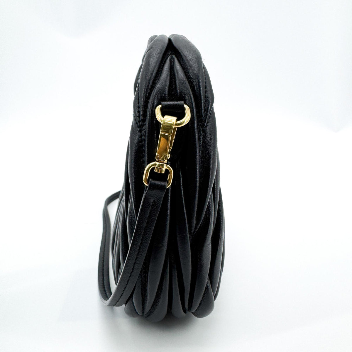 Miu Miu Wander Hobo Matelasse Leather Black Leather Shoulder Bag Bag (Pre-Owned)