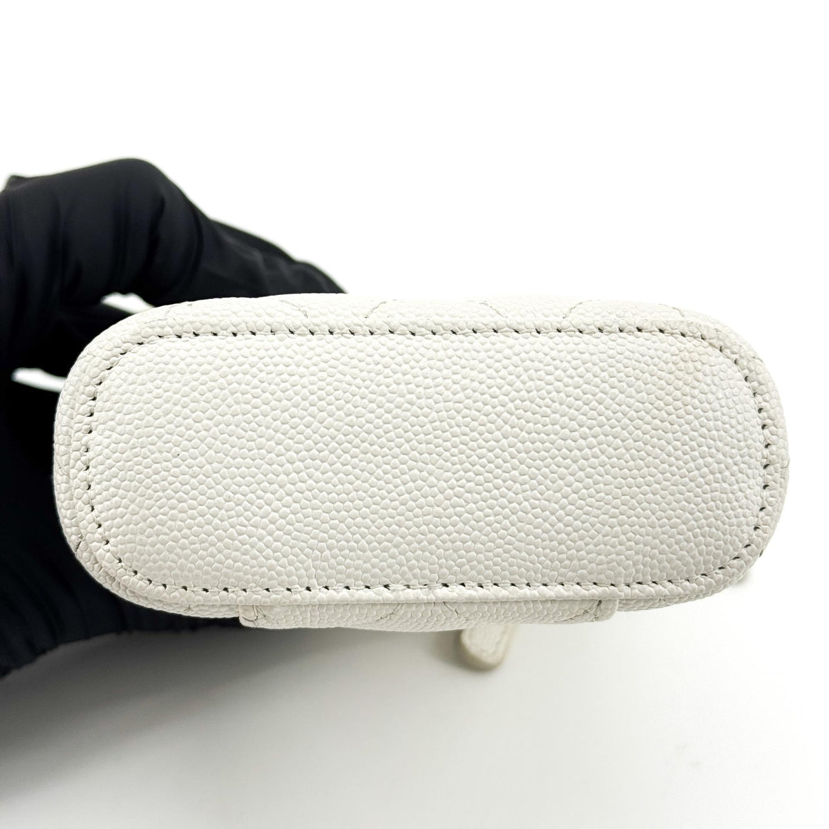 Chanel Vertical Classic Vanity Case With Chain Quilted Caviar White Calfskin Crossbody Bag Bag (Pre-Owned)