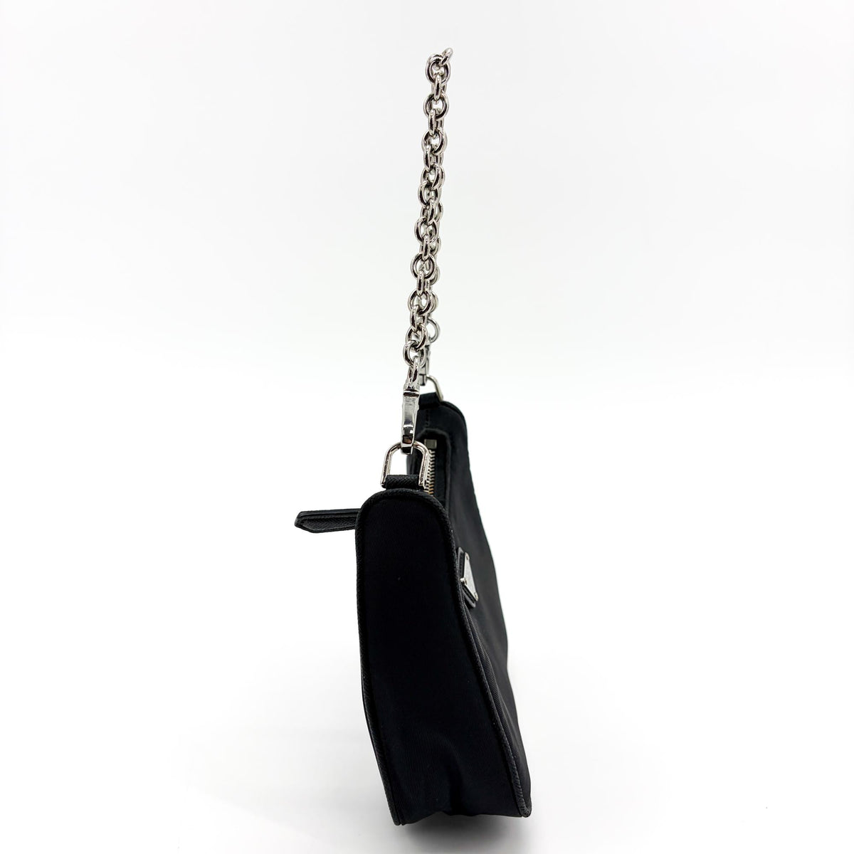 Prada Re-Edition Tessuto Black Nylon Shoulder Bag Bag (Pre-Owned)