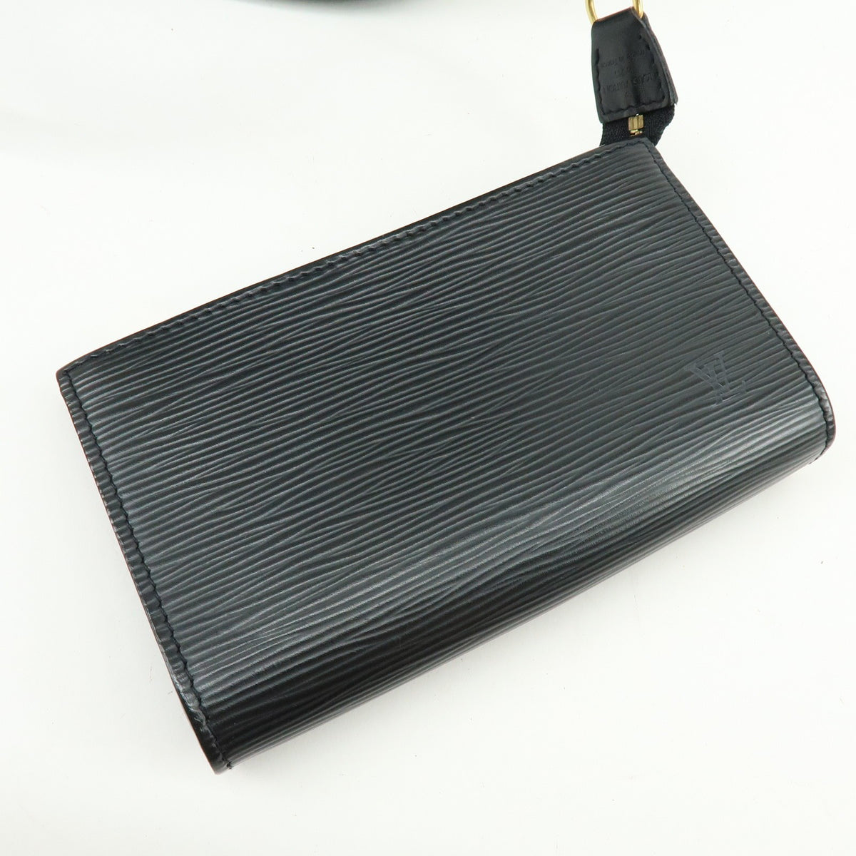Louis Vuitton Petit Bucket Epi Leather Black Leather Handbag (Pre-Owned)