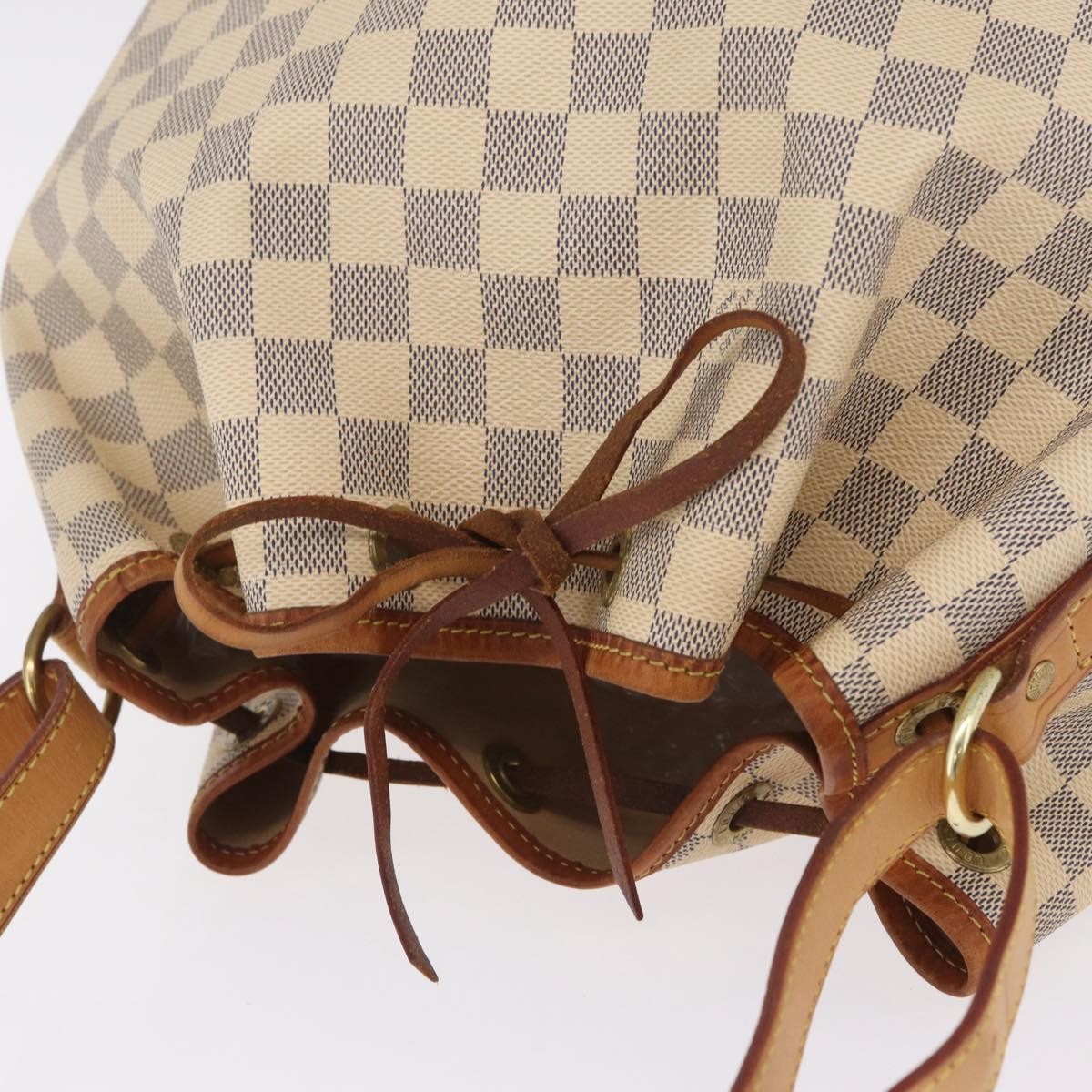 Louis Vuitton Noe Damier White Canvas Shoulder Bag Bag (Pre-Owned)
