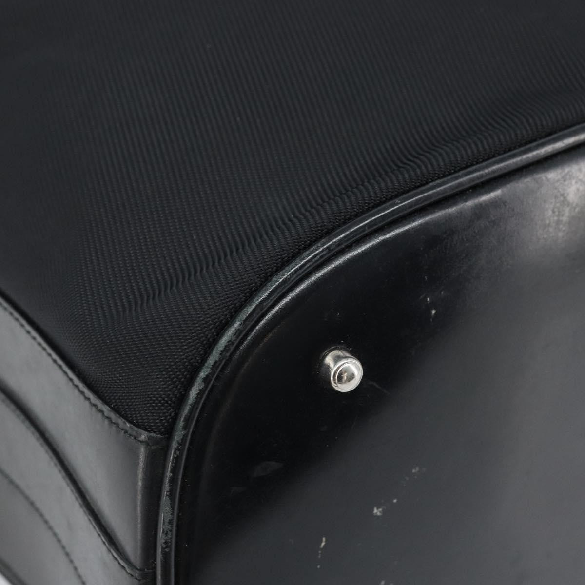 Gucci Vintage Bamboo Bucket Nylon And Leather Black Nylon Handbag (Pre-Owned)