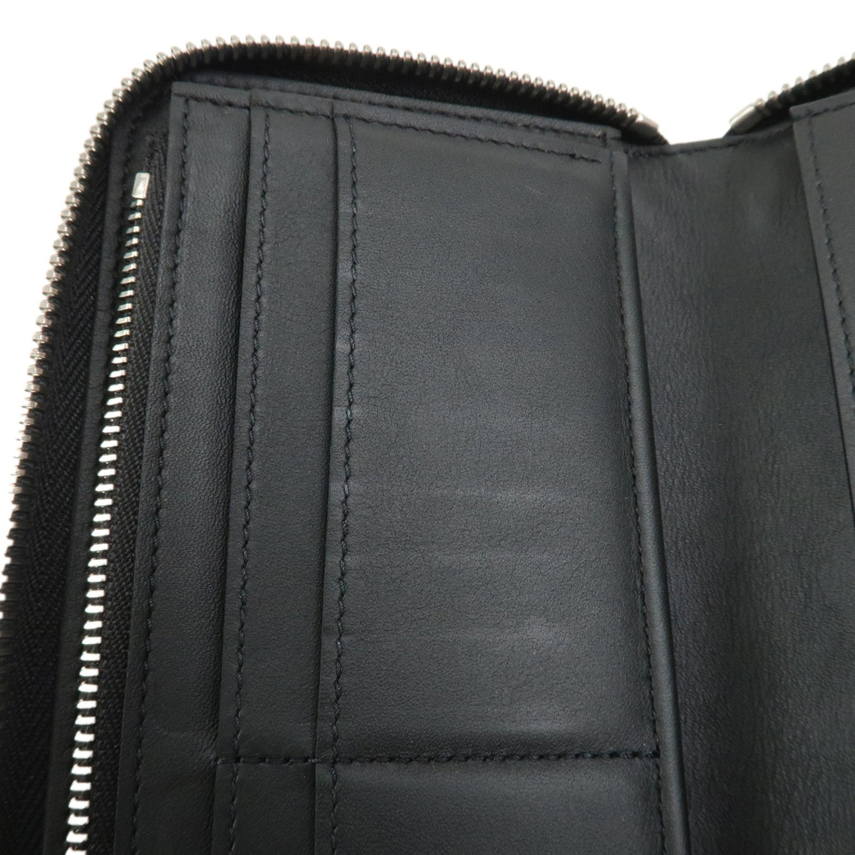 Louis Vuitton Zippy Wallet Vertical Leather Black Leather Wallets Accessory (Pre-Owned)
