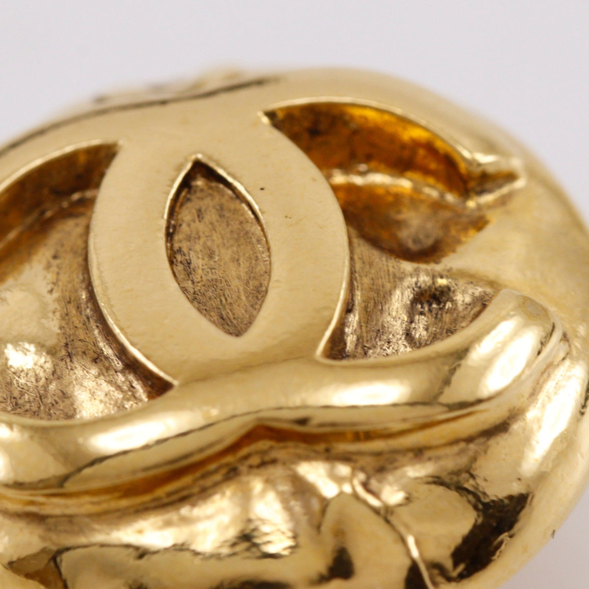 Chanel Vintage Cc Clip-On Metal Gold Gold_Plated Earrings Jewelry (Pre-Owned)