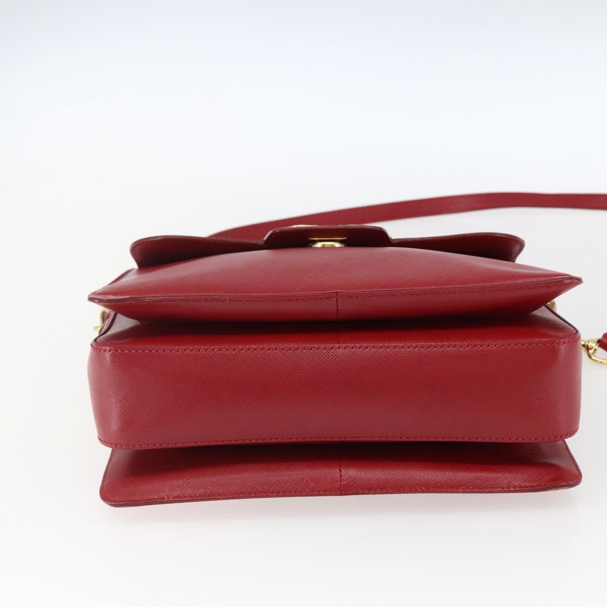 Salvatore Ferragamo Gancini Leather Red Leather Handbag (Pre-Owned)