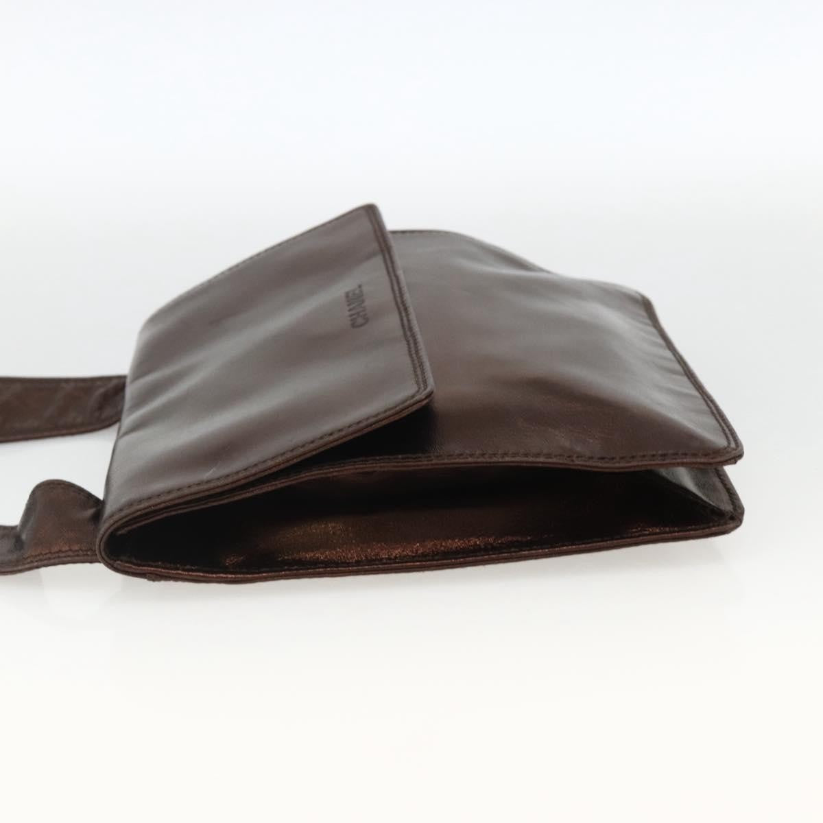 Chanel Vintage Logo Flap Messenger Leather Brown Leather Shoulder Bag Bag (Pre-Owned)