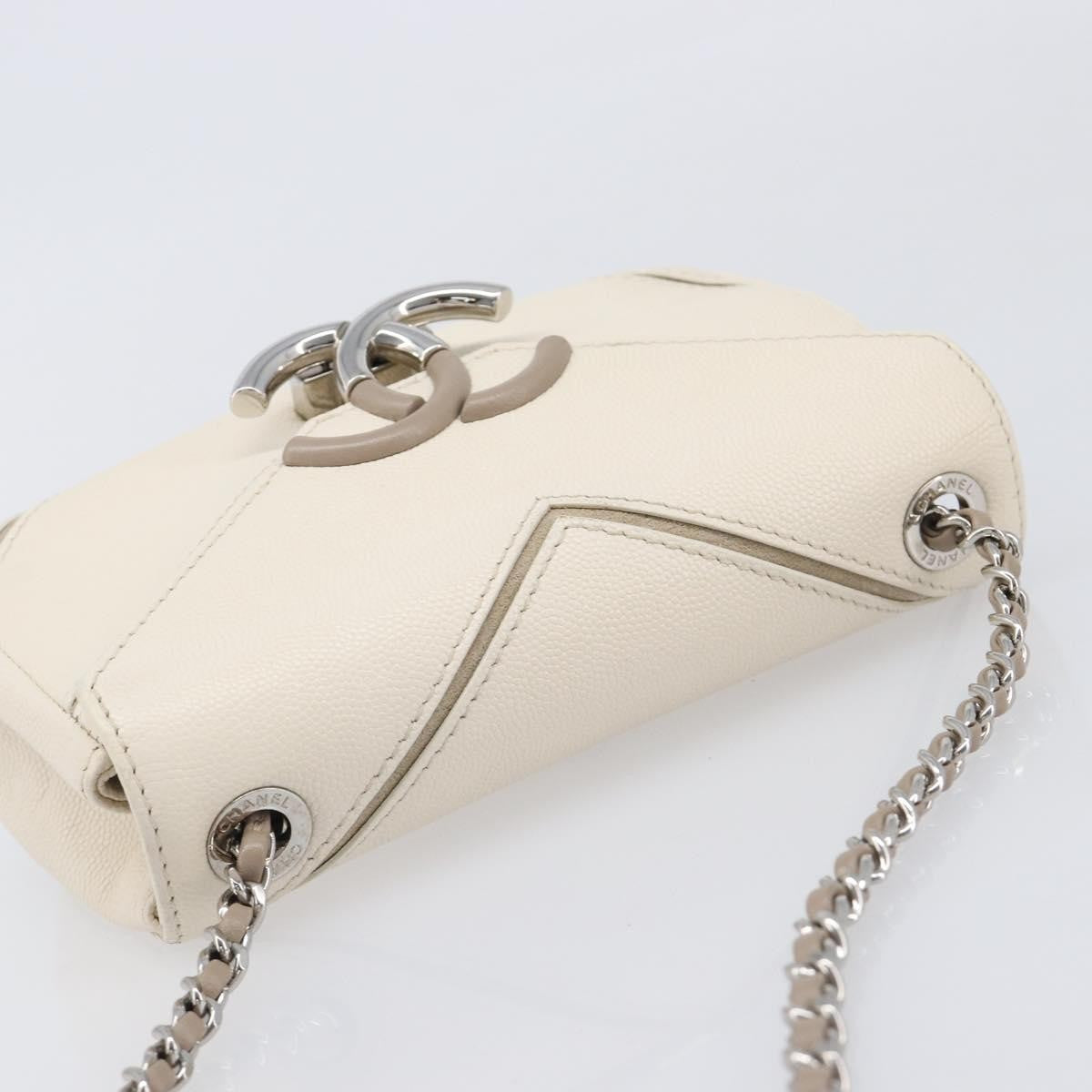 Chanel Macro Flap Chevron Caviar White Calfskin Shoulder Bag Bag (Pre-Owned)