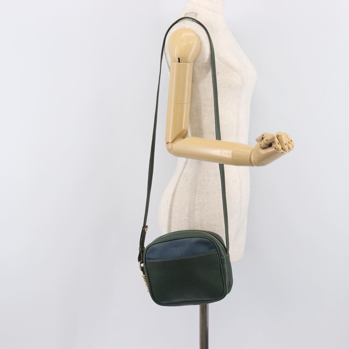 Loewe Velazquez Shoulderbag Leather Green Leather Shoulder Bag Bag (Pre-Owned)