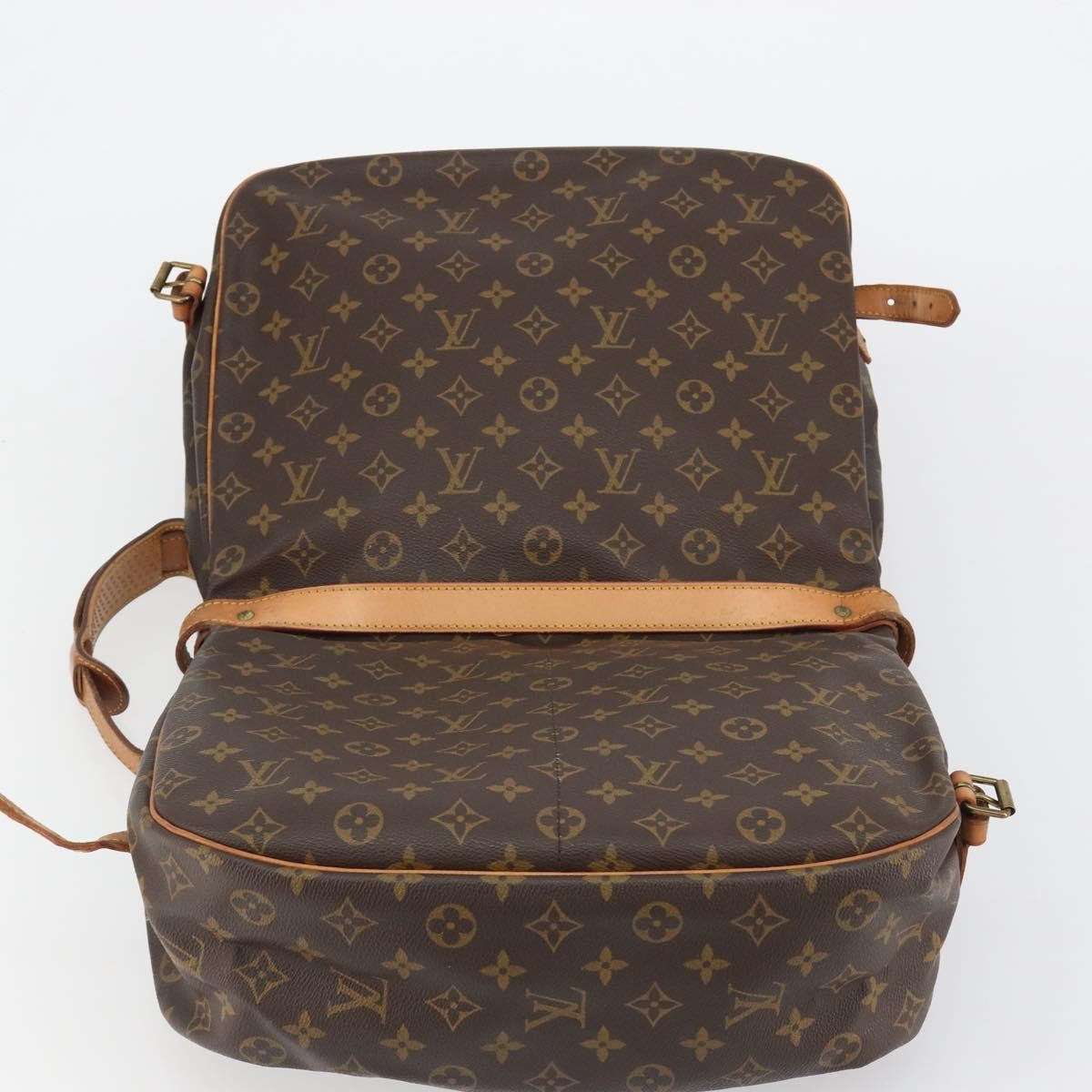 Louis Vuitton Saumur Monogram Canvas Brown Canvas Shoulder Bag Bag (Pre-Owned)